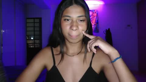 Snapshot of dark_enchantress_ chatting on 24, 10, 2025 Sofia online show from 24, 10, 2025