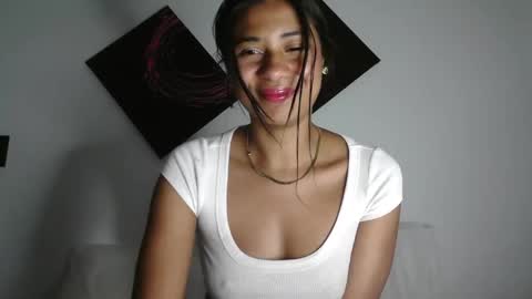 Snapshot of dark_enchantress_ chatting on 1, 11, 2025 Sofia online show from 1, 11, 2025