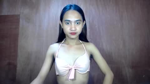 Snapshot of dark_hurohuro19 chatting on 6, 4, 2026 LIANNA online show from 6, 4, 2026