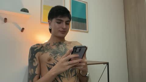 Snapshot of dark_lucky chatting on 27, 5, 2026 Juanito online show from 27, 5, 2026