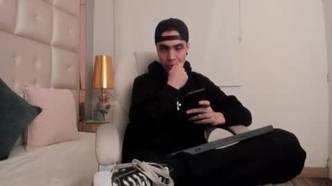 dark_sun333 online show from 8, 1, 2026