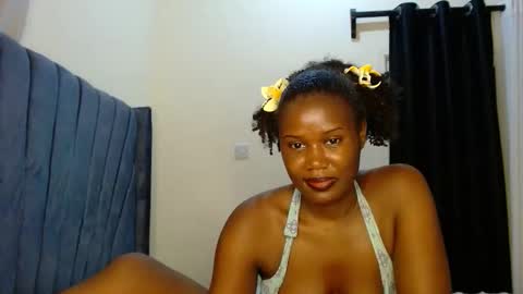 Snapshot of dark_tiffany chatting on 7, 4, 2026 Tiff online show from 7, 4, 2026