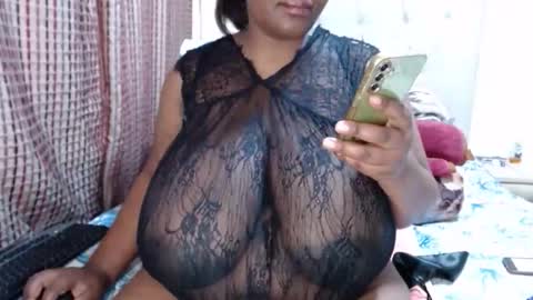 Snapshot of darkbusty chatting on 13, 10, 2025 DarkBusty online show from 13, 10, 2025