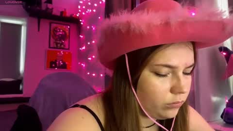 Snapshot of darkcharm1 chatting on 17, 2, 2026 darkcharm1 online show from 17, 2, 2026