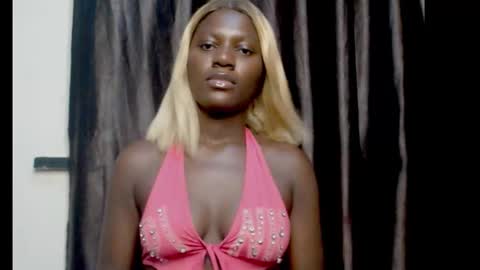 Snapshot of darkchocoxx chatting on 20, 9, 2025 sexygal online show from 20, 9, 2025
