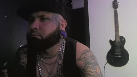 darkclothes online show from 4, 1, 2025