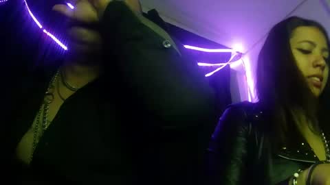 darkclothes online show from 23, 1, 2025