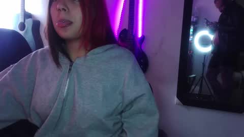 darkclothes online show from 25, 2, 2025