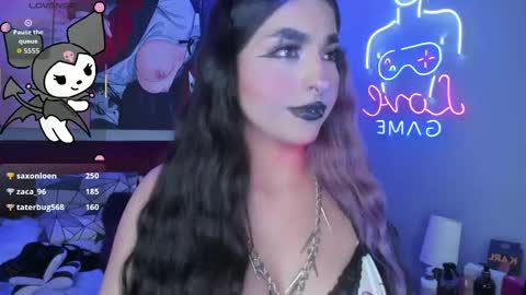 Snapshot of darki_shine_ chatting on 4, 5, 2026 cleitlin vinson online show from 4, 5, 2026