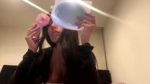 Snapshot of darkpleasuress chatting on 17, 5, 2026 darkpleasuress online show from 17, 5, 2026