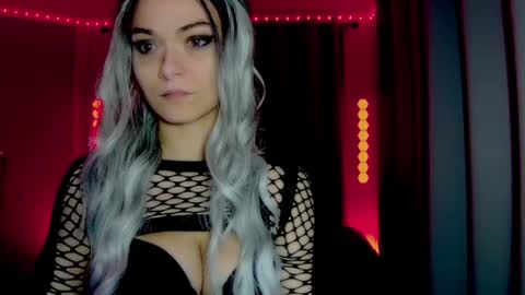 roseredgoddess online show from 15, 4, 2026