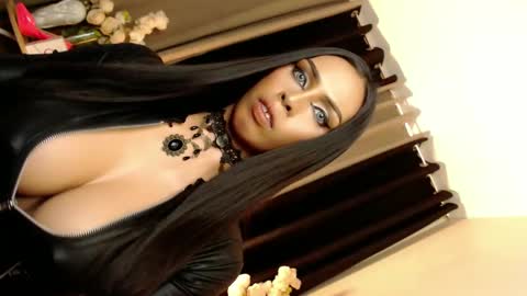 HAPPY BIRTHDAY MISTRESS MADRIANA online show from 28, 2, 2025