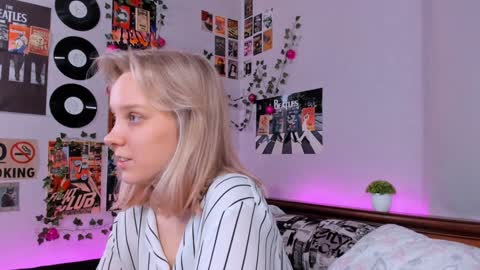 Snapshot of darleneferran chatting on 20, 1, 2025 lina online show from 20, 1, 2025