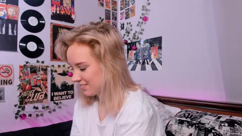 Snapshot of darleneferran chatting on 8, 2, 2025 lina online show from 8, 2, 2025