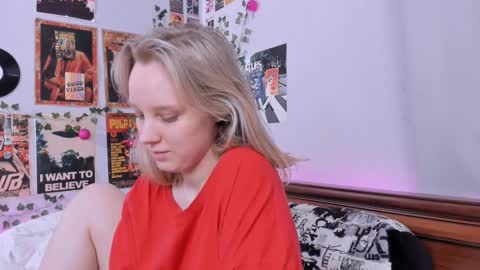Snapshot of darleneferran chatting on 21, 2, 2025 lina online show from 21, 2, 2025