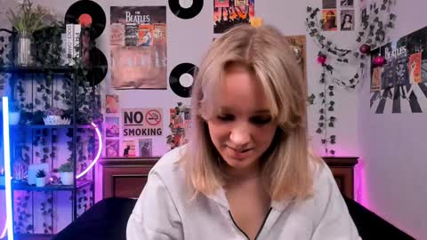 Snapshot of darleneferran chatting on 10, 3, 2025 lina online show from 10, 3, 2025