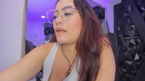 Snapshot of darlingbdsm_ chatting on 22, 4, 2026 Darling online show from 22, 4, 2026