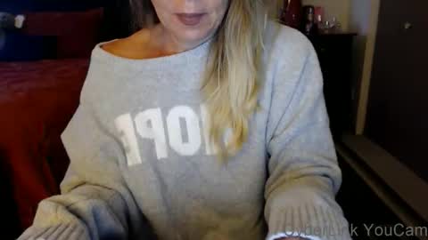 Snapshot of darlingd77 chatting on 22, 10, 2025 DarlingD online show from 22, 10, 2025