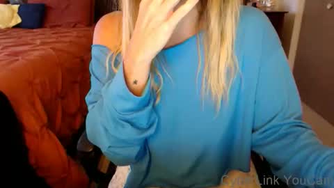 Snapshot of darlingd77 chatting on 24, 10, 2025 DarlingD online show from 24, 10, 2025