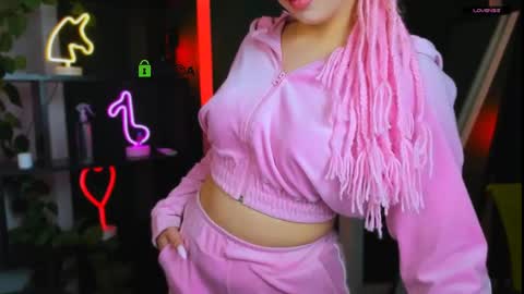 Snapshot of darly_honey chatting on 21, 4, 2026 darly honey online show from 21, 4, 2026