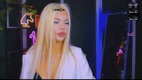 Snapshot of darly_honey chatting on 21, 5, 2026 darly honey online show from 21, 5, 2026