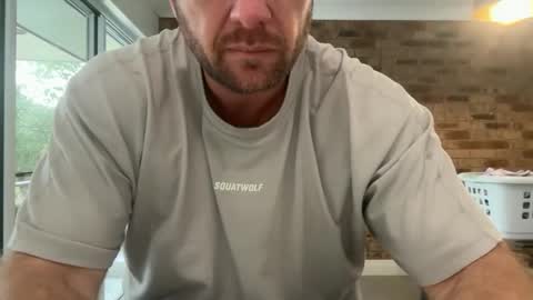 dartanian0001 online show from 28, 10, 2025