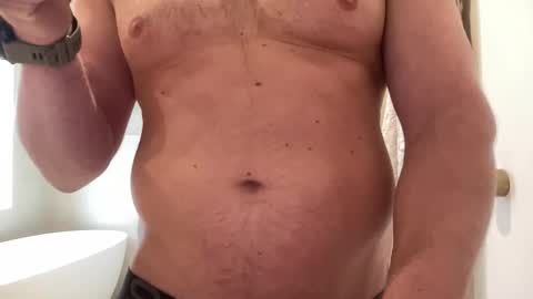 Snapshot of darwins_dessert chatting on 21, 4, 2026 darwins_dessert online show from 21, 4, 2026