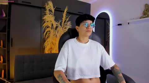 Snapshot of dass_roman chatting on 1, 4, 2026 Dass Roman online show from 1, 4, 2026