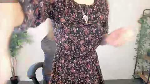 Snapshot of datsi_benson chatting on 24, 7, 2026 Datsi Benson online show from 24, 7, 2026