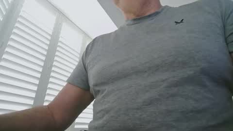 davesu12345 online show from 25, 3, 2026