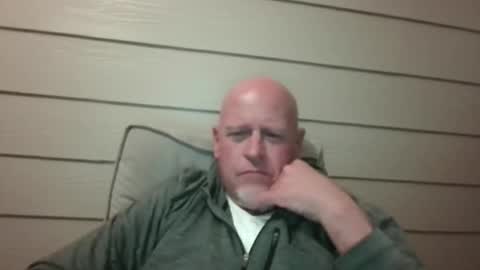 Snapshot of davetbennett7171 chatting on 7, 11, 2025 davetbennett7171 online show from 7, 11, 2025