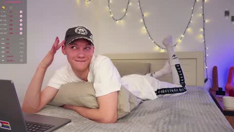 Snapshot of davey_ebash chatting on 29, 1, 2025 Davey online show from 29, 1, 2025