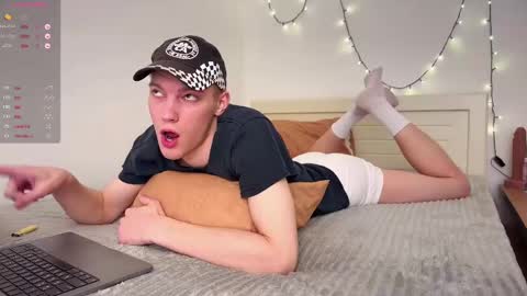 Snapshot of davey_ebash chatting on 16, 2, 2025 Davey online show from 16, 2, 2025