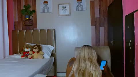 Snapshot of david778302 chatting on 9, 10, 2025 Noha online show from 9, 10, 2025