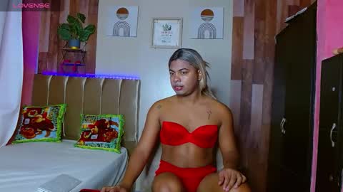 Snapshot of david778302 chatting on 14, 12, 2025 Noha online show from 14, 12, 2025