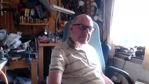 Snapshot of david89853 chatting on 28, 6, 2026 David online show from 28, 6, 2026