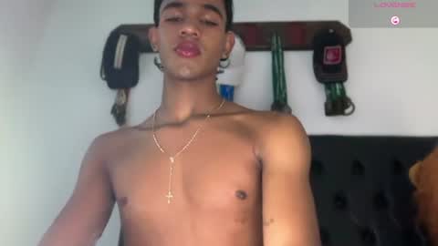 Snapshot of david_hot44 chatting on 9, 8, 2026 david_hot44 online show from 9, 8, 2026
