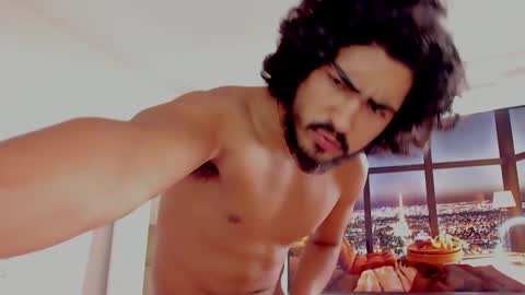 Hey im David that loves to explore and speak their fantasies. Very open talktative and nice. Feel free to chat with me online show from 12, 3, 2025