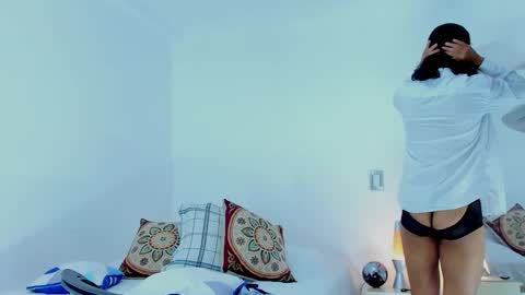 Hey im David that loves to explore and speak their fantasies. Very open talktative and nice. Feel free to chat with me online show from 14, 12, 2025