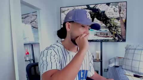 Hey im David that loves to explore and speak their fantasies. Very open talktative and nice. Feel free to chat with me online show from 12, 3, 2026