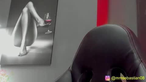 Snapshot of david_jons7 chatting on 8, 1, 2026 David Jons online show from 8, 1, 2026