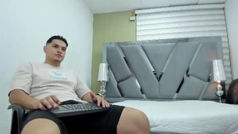 david_victoriaa online show from 25, 7, 2026