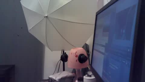 Snapshot of davidhumbee chatting on 26, 4, 2026 David Lucky 13 online show from 26, 4, 2026