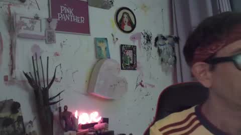 Snapshot of davidhumbee chatting on 18, 6, 2026 David Lucky 13 online show from 18, 6, 2026