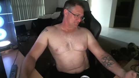 davidpineapple online show from 4, 12, 2025