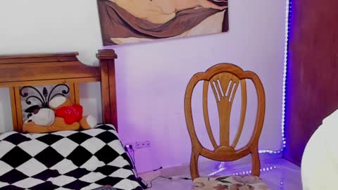 Davies brown    schedule 12pm to 5pm col time online show from 3, 1, 2025