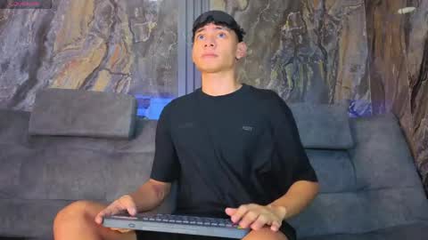 Snapshot of daviid_laid_ chatting on 14, 5, 2026 David online show from 14, 5, 2026