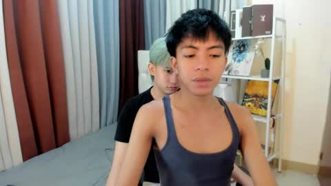 Snapshot of davincihugecock chatting on 6, 4, 2026 daniel online show from 6, 4, 2026