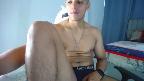 Snapshot of davisito7 chatting on 23, 11, 2025 David Angel online show from 23, 11, 2025