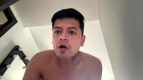 davmacrux online show from 22, 2, 2026